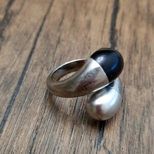 Modern two tone ring size 7